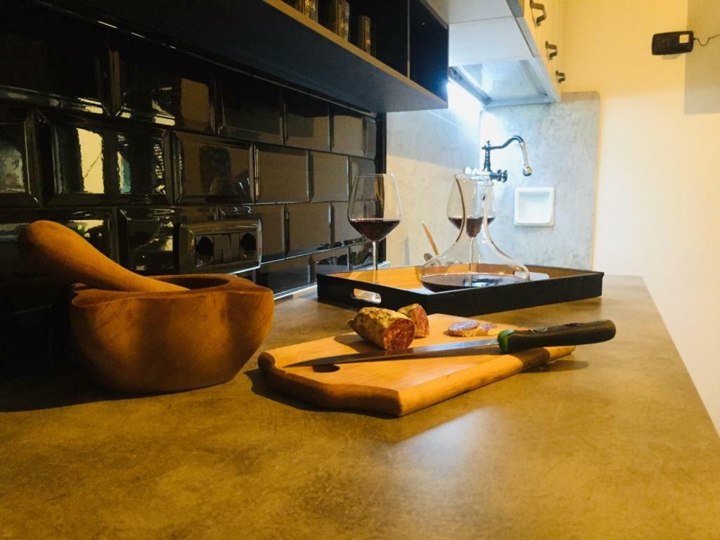 Apartment Da Rita, Vicino H. Gaslini, S.martino,spiagge,stazione Ferroviaria, Free Wi-fi Genoa